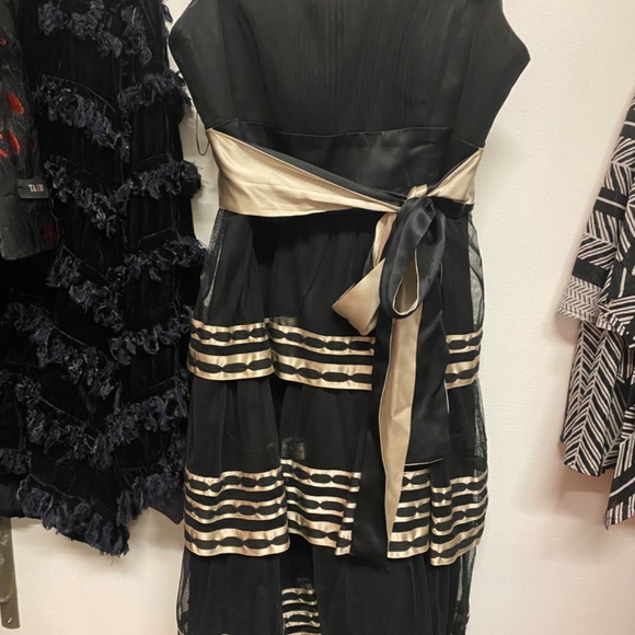 Trendy Mens/women clothes - Picture 4 of 16